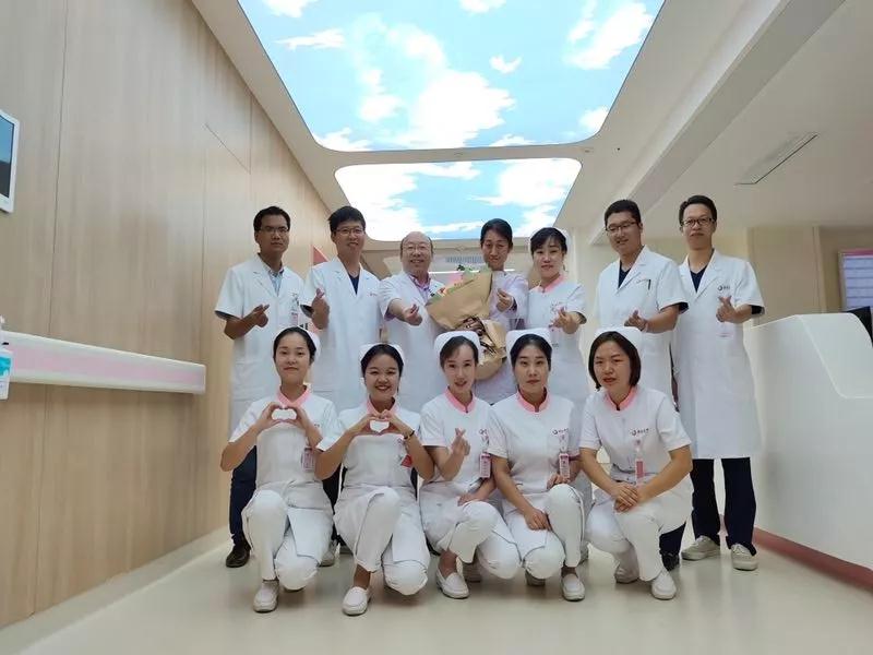 這個國慶，西安國際醫(yī)學(xué)中心人用守護向祖國深情表白