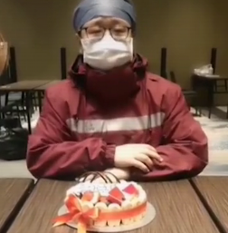 祝在前線奮戰(zhàn)的白衣戰(zhàn)士生日快樂(lè)！