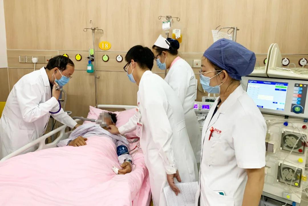 72小時(shí)緊急救治！64歲危重出血熱患者闖過(guò)生死關(guān)