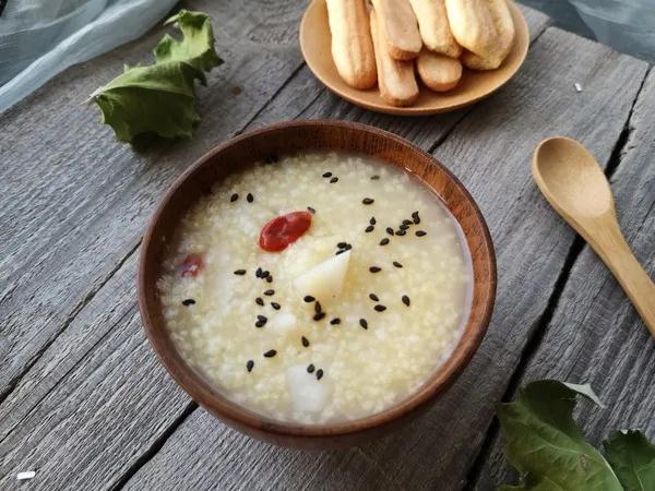 【每日一膳】一碗熱騰騰的補脾養(yǎng)胃粥，最養(yǎng)人！