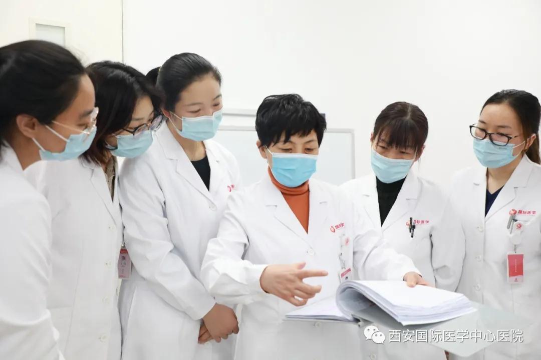 81歲老人腹大如球，一個(gè)半小時(shí)后……