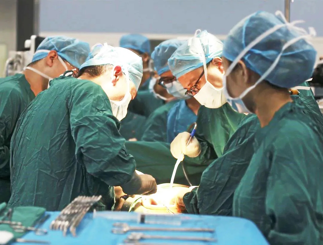 60歲女性，腹圍持續(xù)增大似懷孕10月，原因究竟為何？