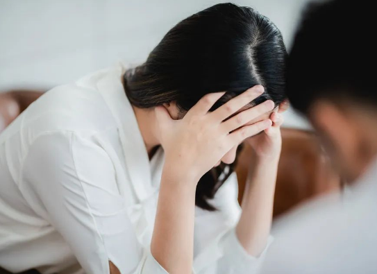 沒食欲、睡眠差、全身乏……這些“長(zhǎng)新冠”癥狀有可能是心理疾病撥打96999-3可免費(fèi)咨詢