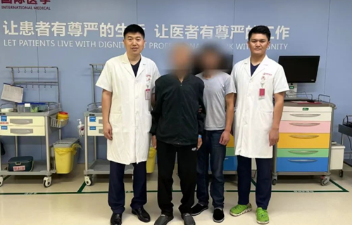 高危！心跳“爆表”暈厥6次 “護(hù)心”團(tuán)隊為他逆天改命