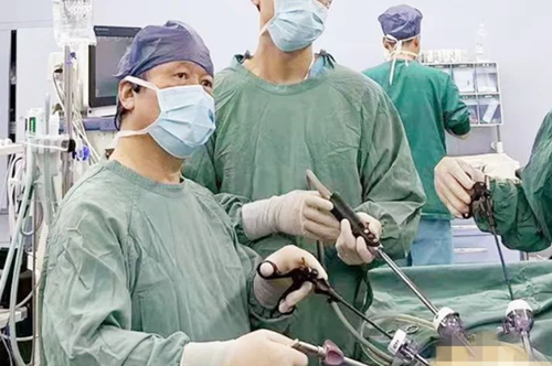 68cm橡膠水管吞入腹中！我院普外科腹腔鏡微創(chuàng)手術(shù)緊急施救！